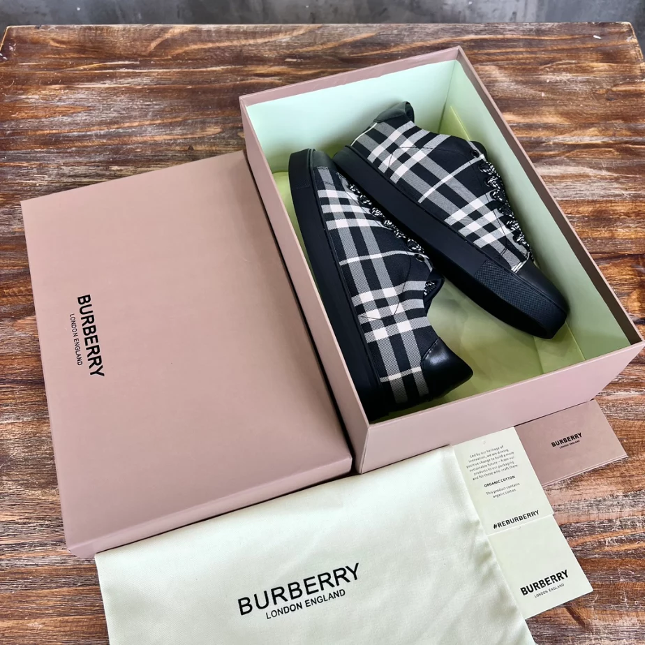 BURBERRY CHECK AND LEATHER SNEAKERS – BBR073