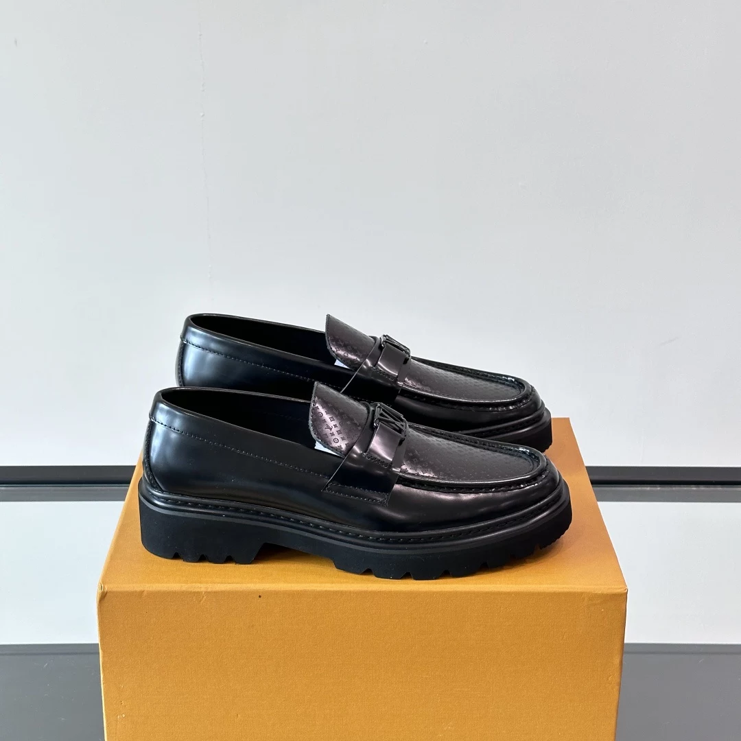 MAJOR LOAFERS BLACK LEATHER – VL042