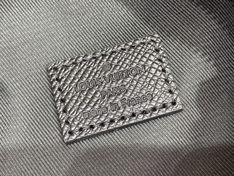 LOUIS VUITTON DUO SLING BAG TAIGARAMA – LVB038