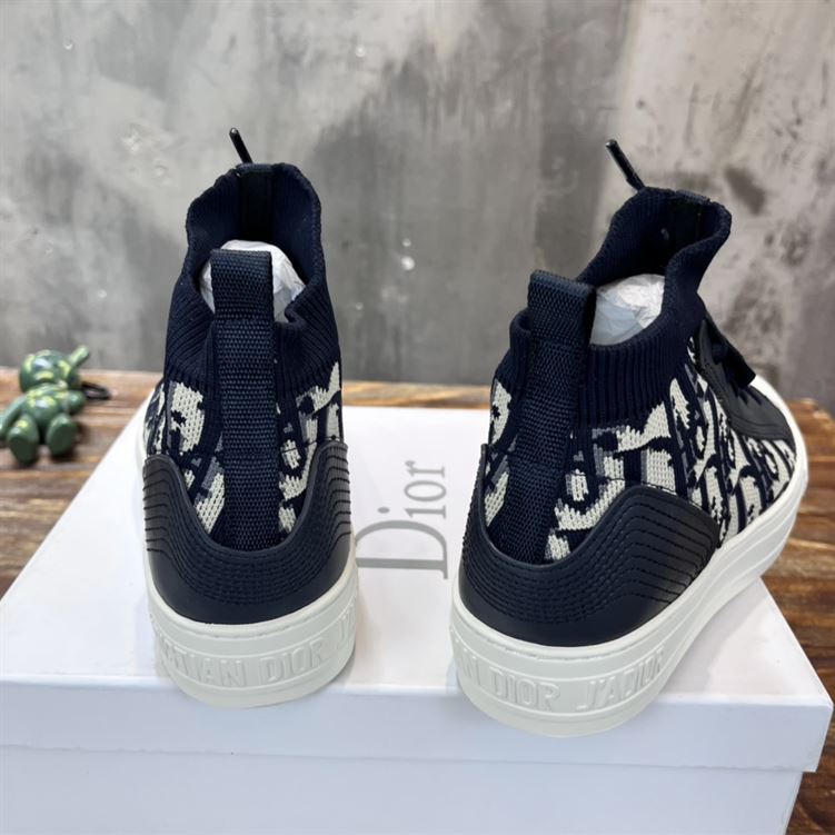 DIOR WALK’N’DIOR SNEAKER – DO119