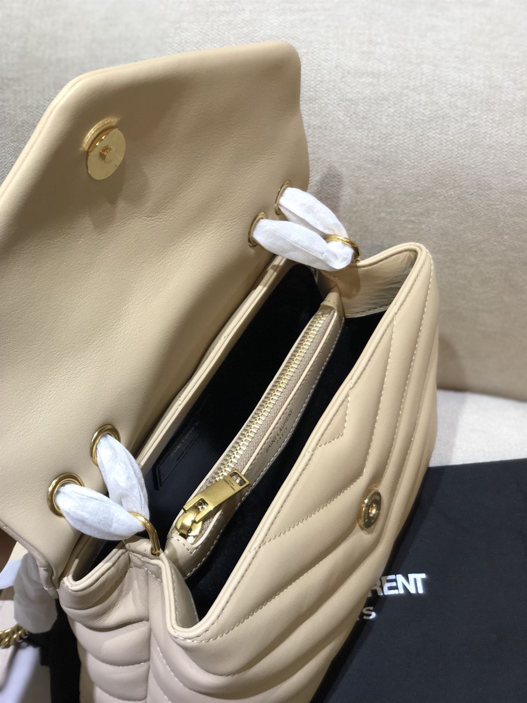 YSL LOULOU WHITE CREAM BAG – YB013