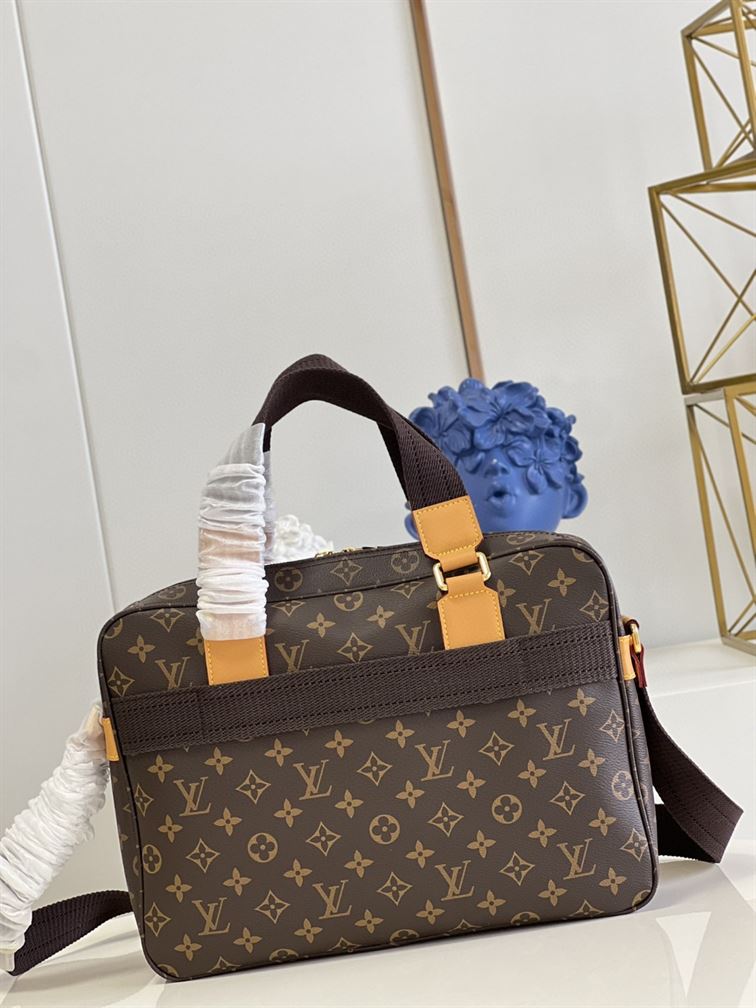 LOUIS VUITTON SAC BOSPHORE MONOGRAM CANVAS MESSENGER BAG IN BROWN – LVB001