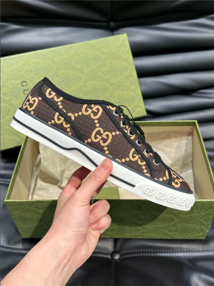 GUCCI TENNIS 1977 SNEAKER – GCC299