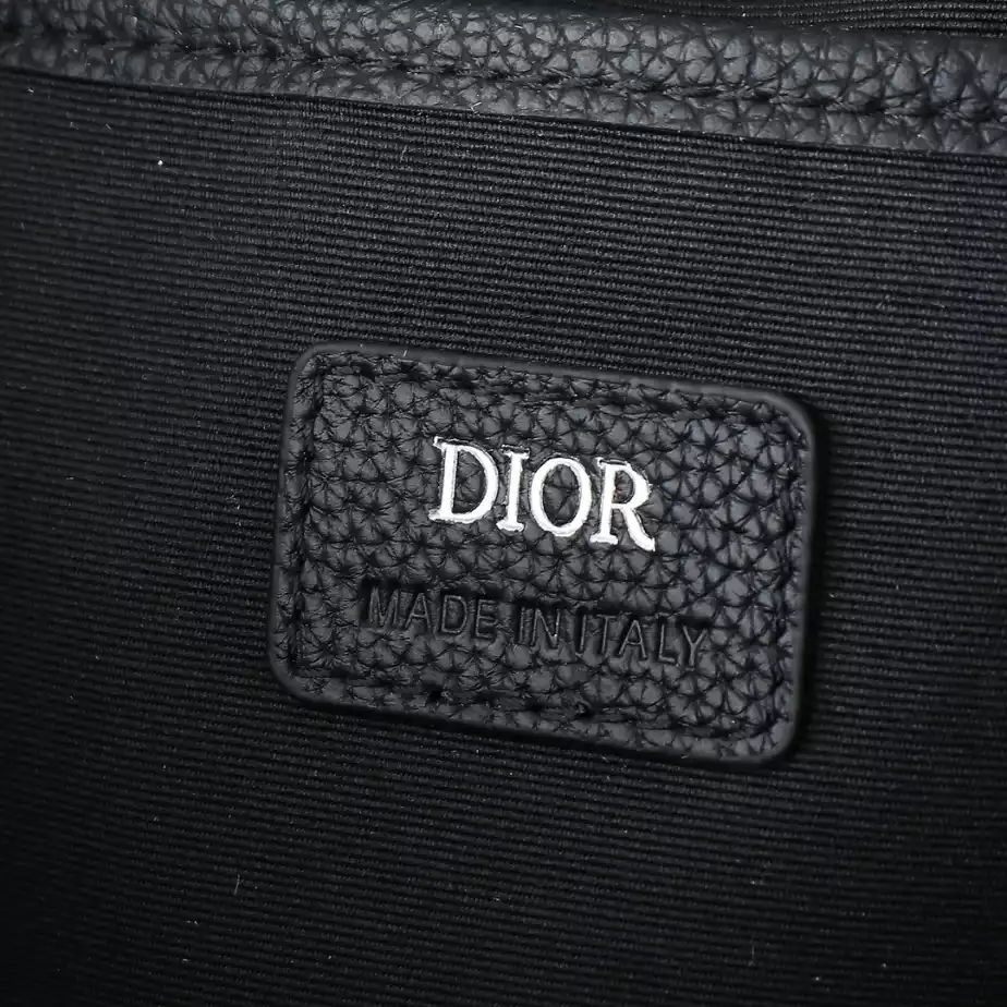 DIOR HIT THE ROAD BACKPACK WITH FLAP – DIO052