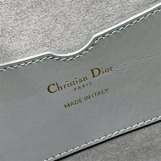 DIOR 30 MONTAIGNE AVENUE BAG ETHEREAL GRAY BOX CALFSKIN – DOB103