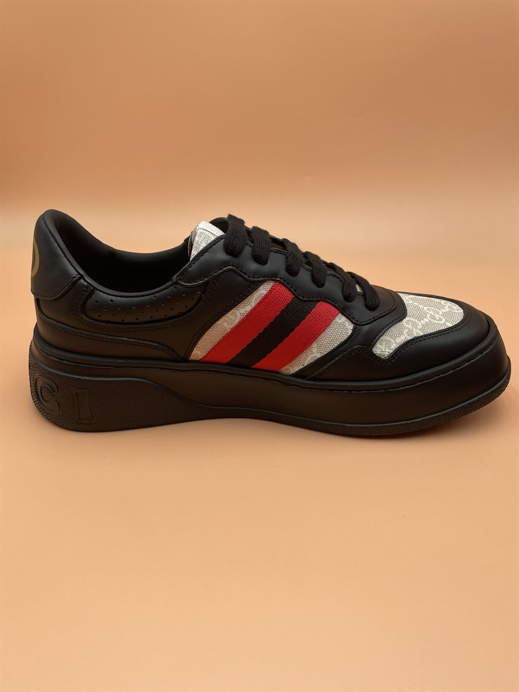 GUCCI MEN GG SNEAKER – GCC052