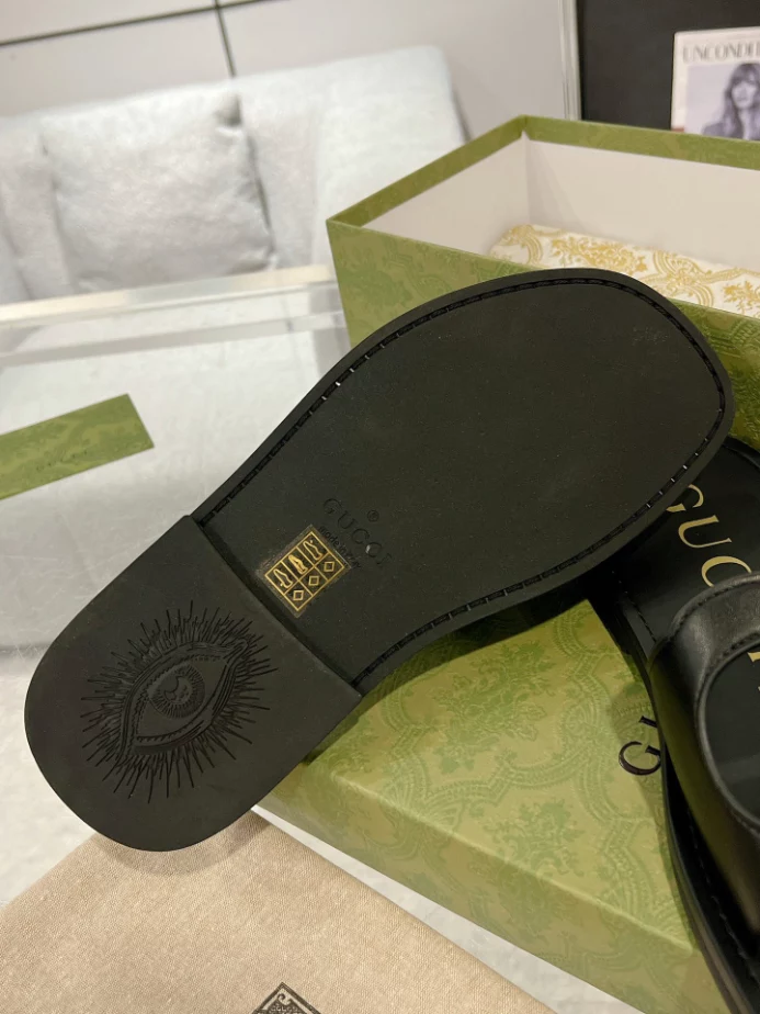 GUCCI MEN’S SLIDE SANDAL – GSL067