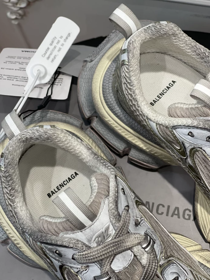 BALENCIAGA MEN’S 3XL SNEAKER – BLA117