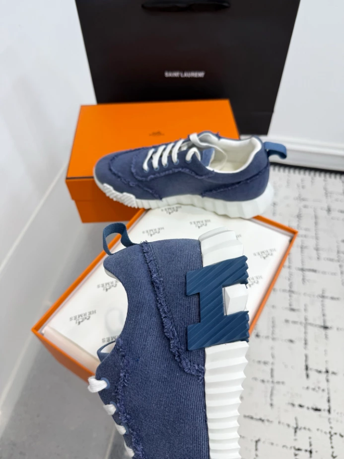 Hermes Bouncing Sneaker – HM096