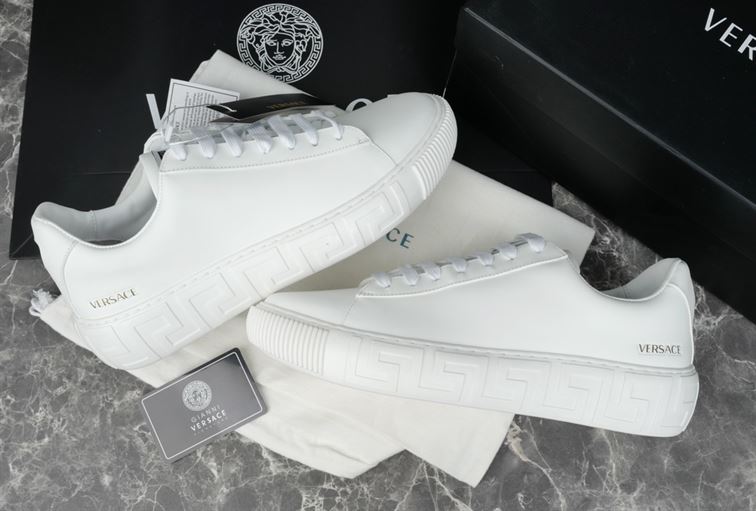 VERSACE GRECA SNEAKERS IN WHITE – VSS013