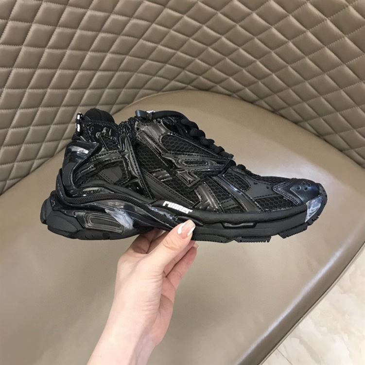 BALENCIAGA RUNNER SNEAKERS IN BLACK – BLA007