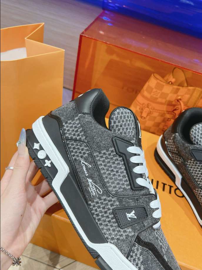 Louis Vuitton Trainer Black Damier 3D Denim Sneaker – LVS208