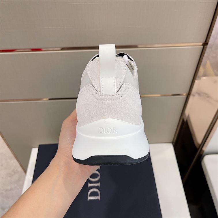 DIOR B25 RUNNER SNEAKER – DO064