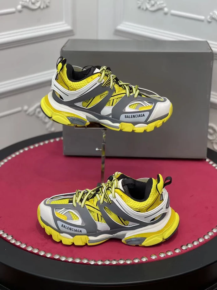 BALENCIAGA TRACK SNEAKER – BLA132
