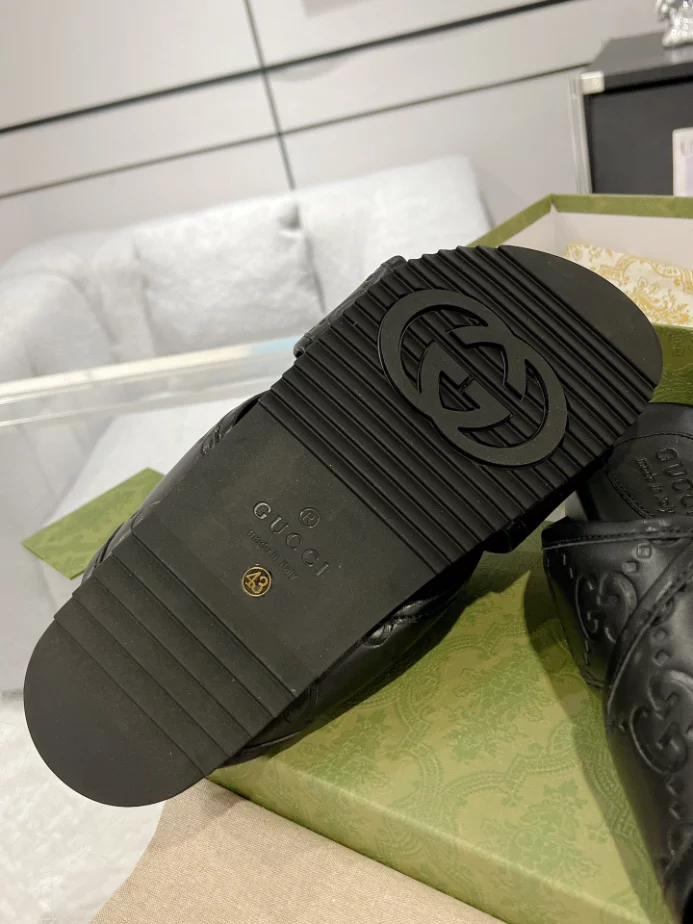 GUCCI SANDAL – GSL059