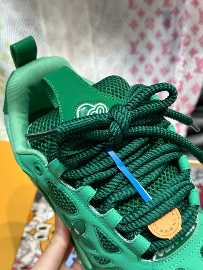 LV SKATE SNEAKERS IN GREEN – LVS227