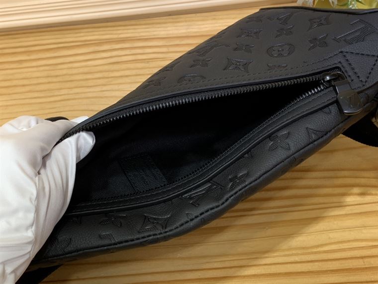 LOUIS VUITTON DUO SLING BAG G65 – LVB063