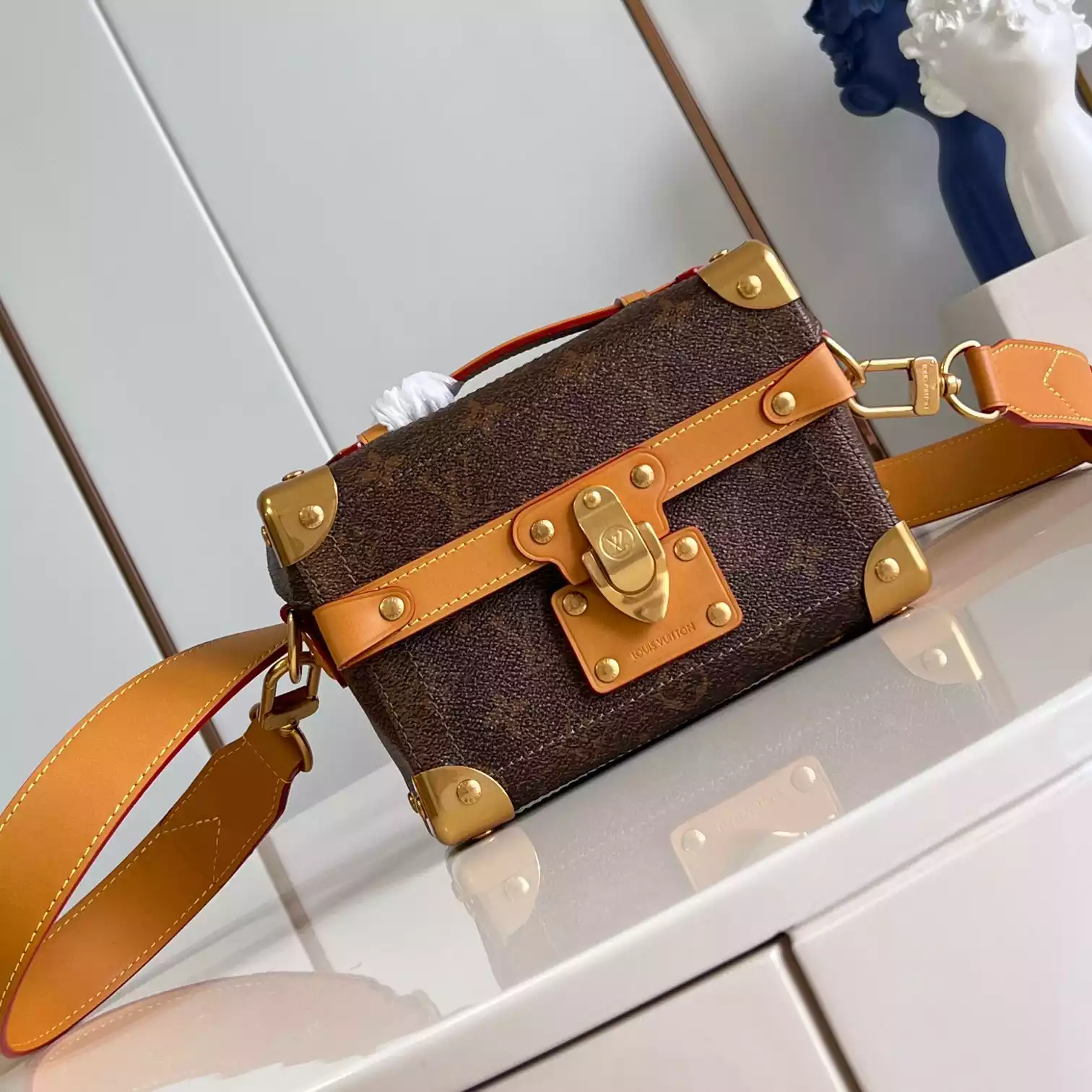 SOUL TRUNK MONOGRAM DUST CANVAS M11535 – LW437