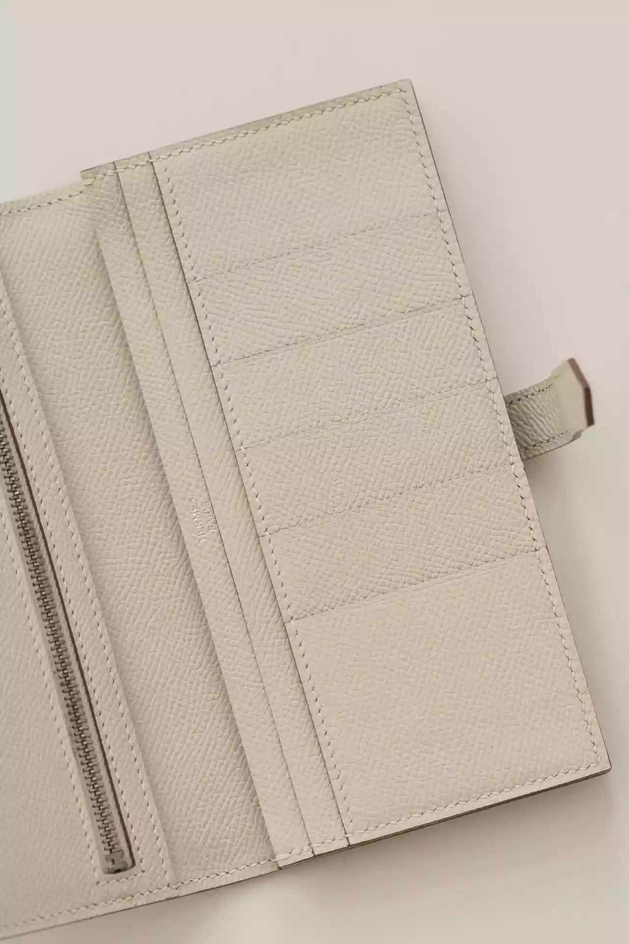 Hermes Bearn Long Handmade Wallet in Craie Epsom Calfskin – HW155