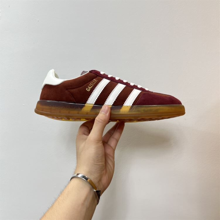 GUCCI X ADIDAS MEN’S GAZELLE SNEAKER – GCC069