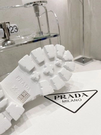 PRADA FOAM SANDALS IN WHITE RUBBER – PSD007