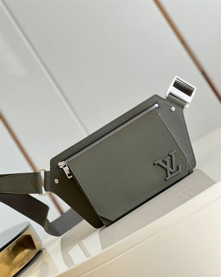 LOUIS VUITTON TAKEOFF SLING AEROGRAM – LVB035