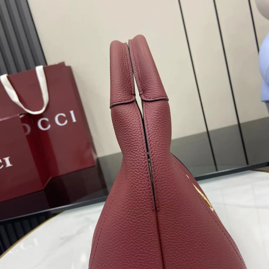 GUCCI SOFTBIT MEDIUM TOP HANDLE BAG – GB96