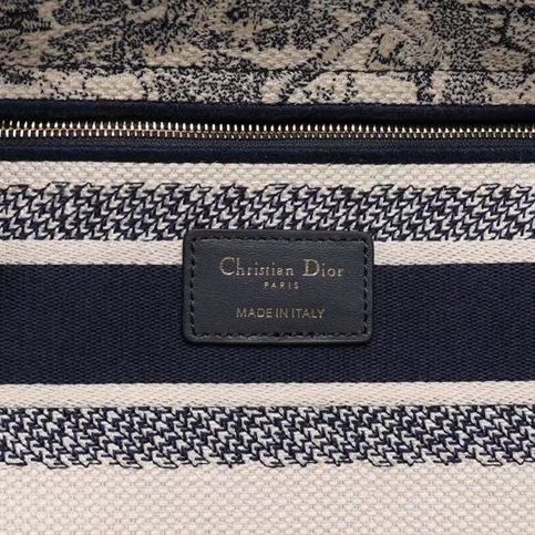 DIOR MEDIUM LADY D-LITE BAG BLUE TOILE DE JOUY REVERSE EMBROIDERY – DOB008
