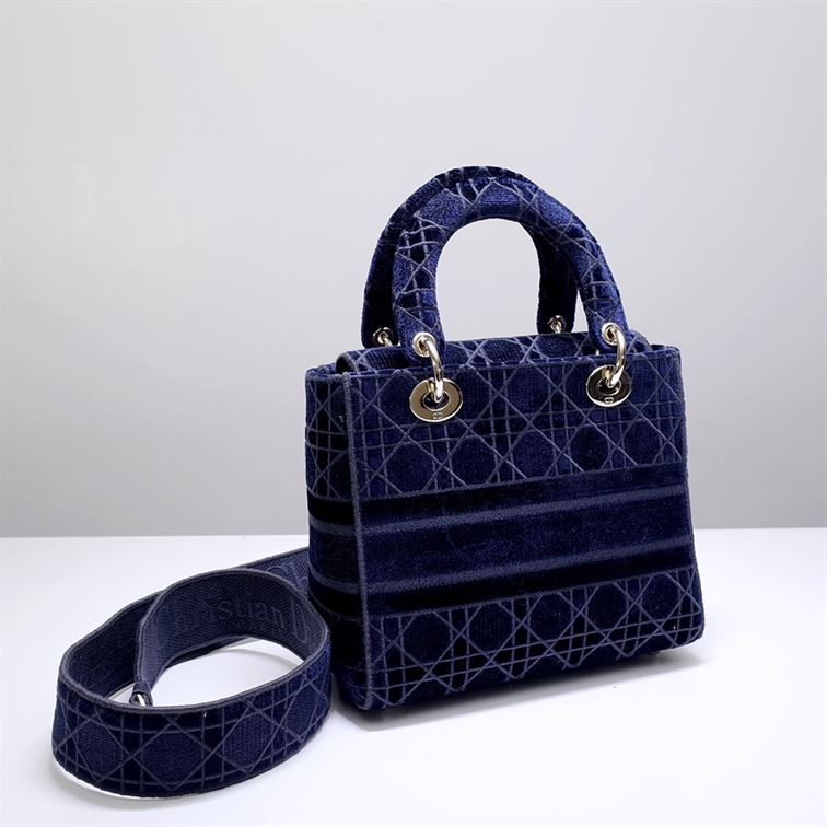 DIOR LAUNCHES NEW LADY D-LITE BAG IN VELVET – DOB015