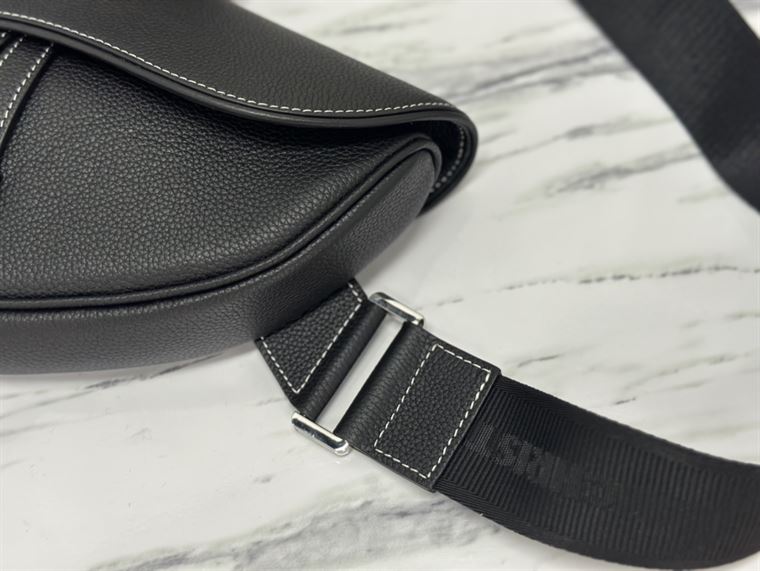 DIOR SADDLE BAG BLACK GRAINED CALFSKIN – DIO042