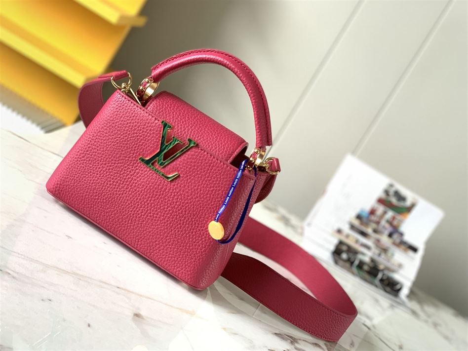 LOUIS VUITTON CAPUCINES MINI Red – LW047
