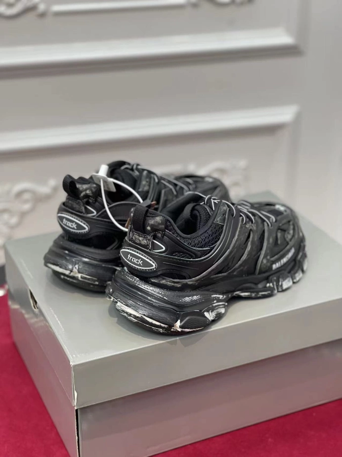 BALENCIAGA TRACK SNEAKER – BLA127