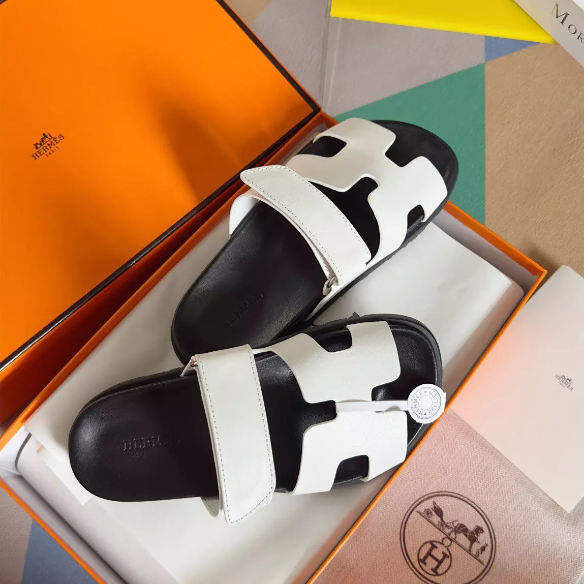 HERMES MEN’S CHYPRE SANDALS IN WHITE CALFSKIN – HMSD008