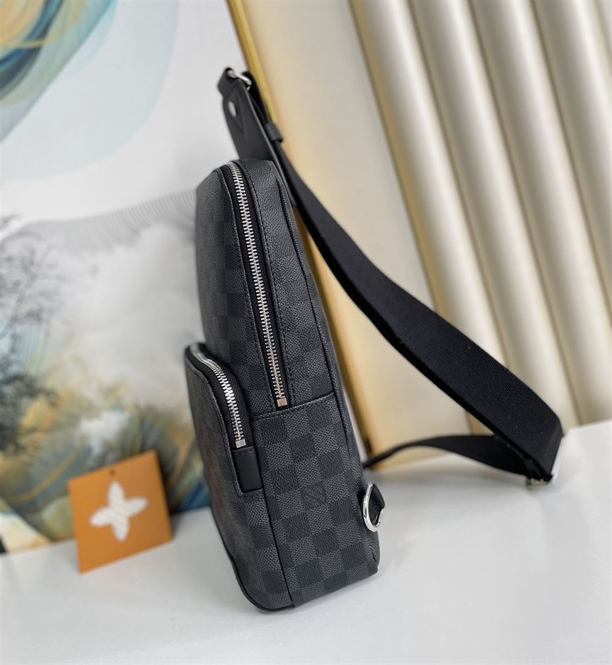 LOUIS VUITTON AVENUE SLING BAG – LVB007