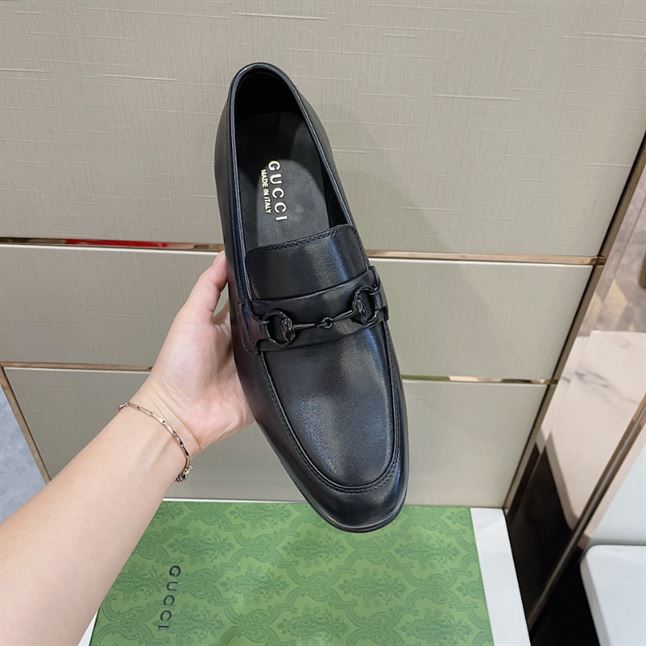 GUCCI HORSEBIT LEATHER LOAFER – GL050