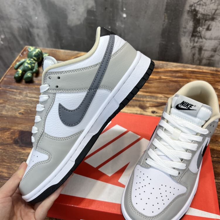 NIKE SB DUNK LOW SNEAKER – NSN016