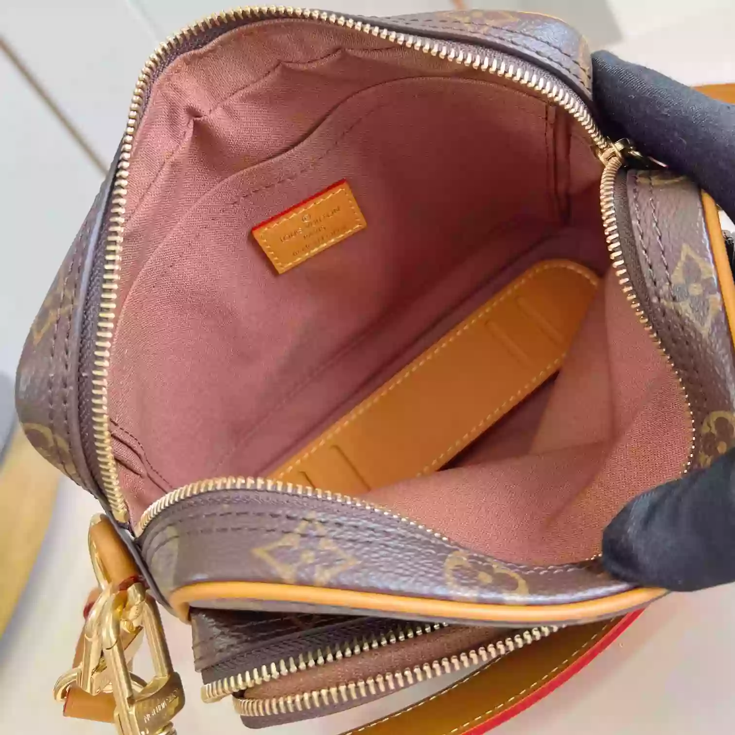 NIL CROSSBAG BROWN MONOGRAM CANVAS M14016 – LW281