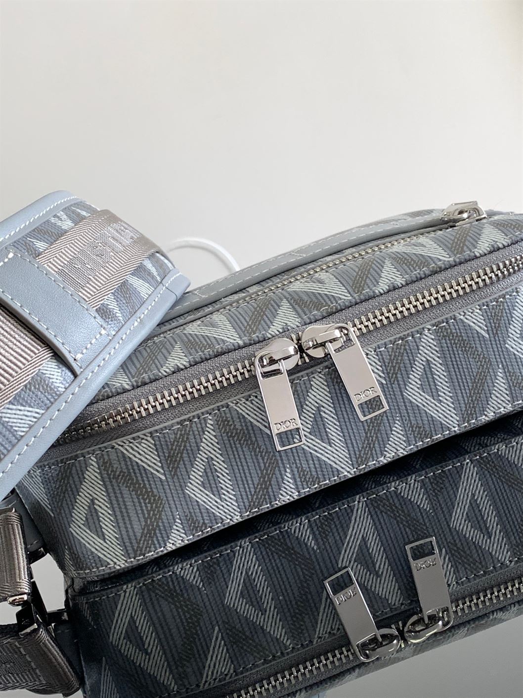 DIOR SAFARI BAG WITH STRAP GRAY CD DIAMOND CANVAS – DIO051