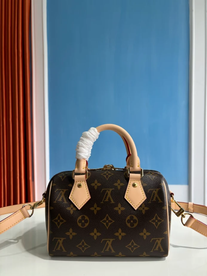 Louis Vuitton Speedy Bandoulière 20 Monogram – LW469