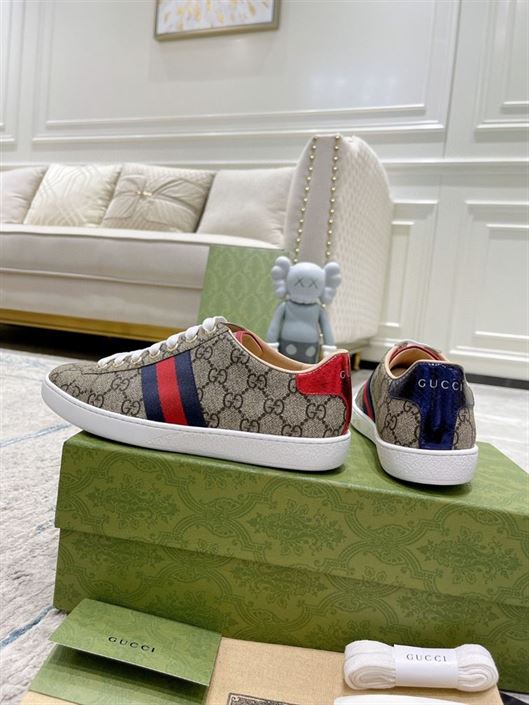 GUCCI ACE GG SUPREME SNEAKER – GCC093