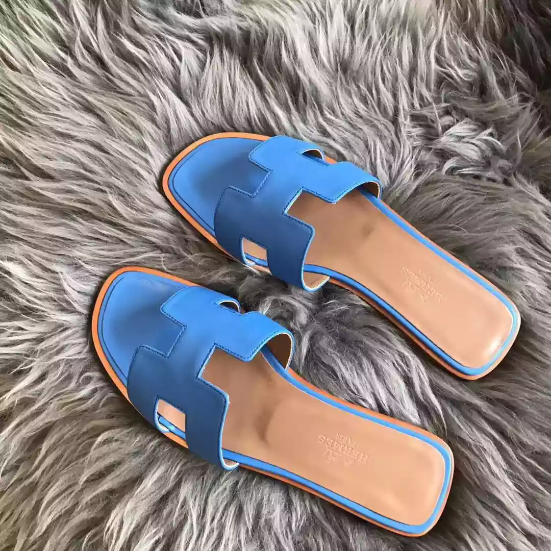 HERMES ORAN SLIDE SANDALS IN BLUE SWIFT CALFSKIN – HMSD124