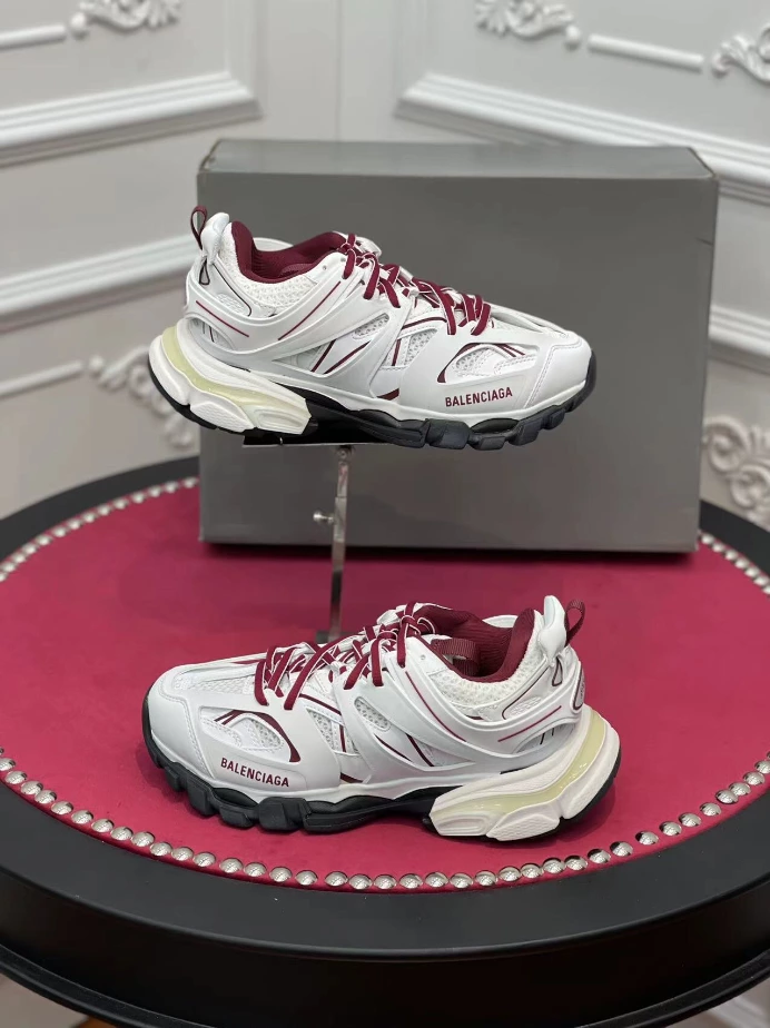 BALENCIAGA TRACK SNEAKER – BLA148