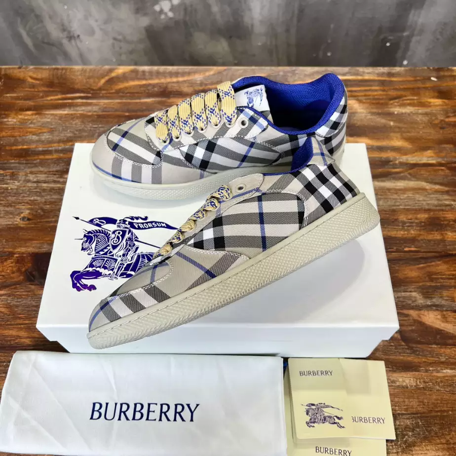 BURBERRY CHECK TERRACE SNEAKERS – BBR096