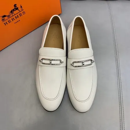 Hermes Men’s Colette Loafers In White Calfskin – HM046