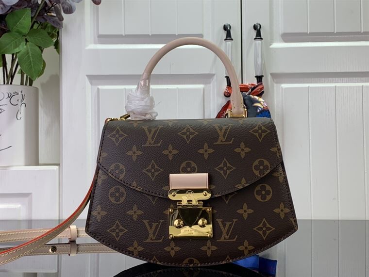 LOUIS VUITTON TILSITT MONOGRAM CANVAS – LW021