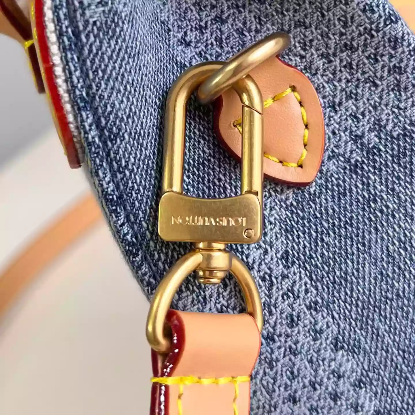 NANO STEAMER BLUE DAMIER DENIM 3D N40751 – LW443