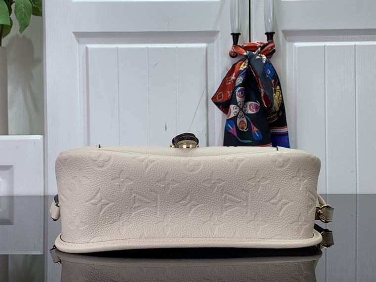 LOUIS VUITTON DIANE MONOGRAM EMPREINTE – LW113