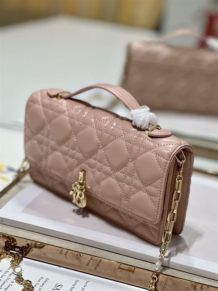 DIOR MISS DIOR MINI BAG ROSE DES VENTS CANNAGE LAMBSKIN – DOB050