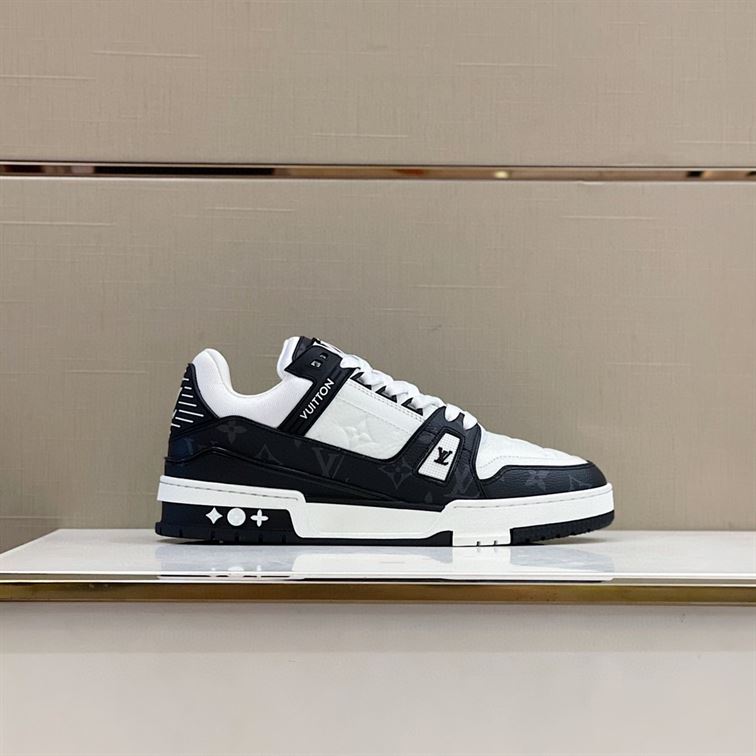 LOUIS VUITTON TRAINER WHITE BLACK WHITE – LVS018