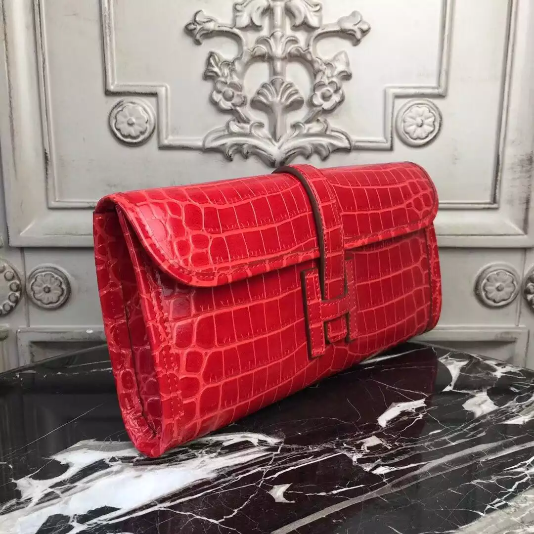 Hermes Jige Elan 29 Clutch In Red Crocodile Leather – HW110